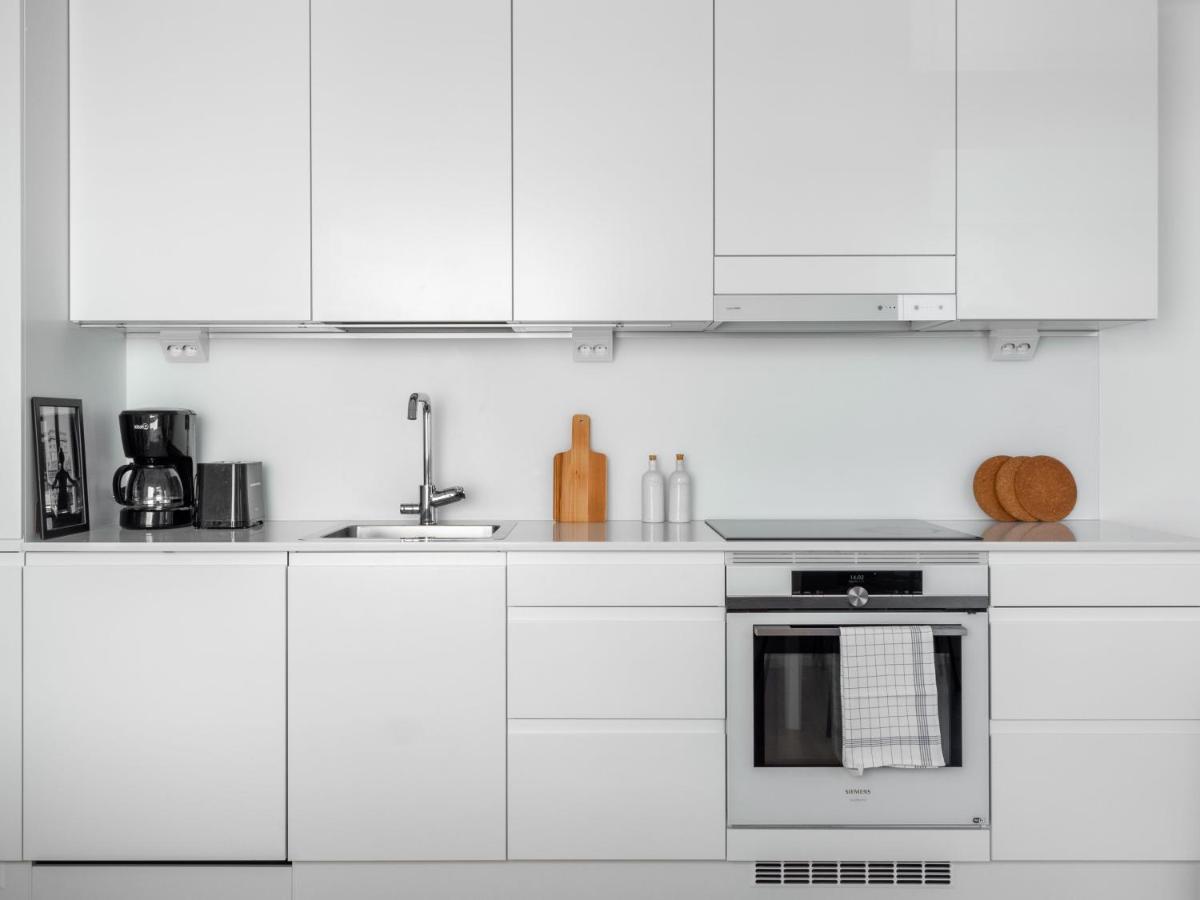 Newly Built 1br With Balcony Next To Railway Station & Downtown - Hosted By 2ndhomes Apartment *